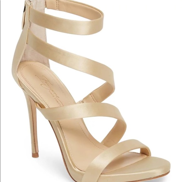Imagine Vince Camuto Shoes - ⭐️ Imagine Vince Camuto “Dalles”heels, 8